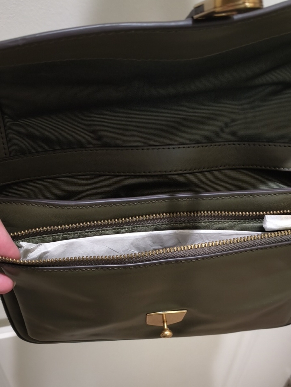 Banana Republic Leather Shoulder Bag NWoT - Picture 4 of 9